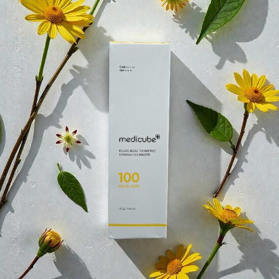 Medicube Kojic Acid Turmeric Toning  Cleanser tonizējošs un attīrošs sejas līdzeklis, izgaismo ādu un samazina pigmentācijas pazīmes